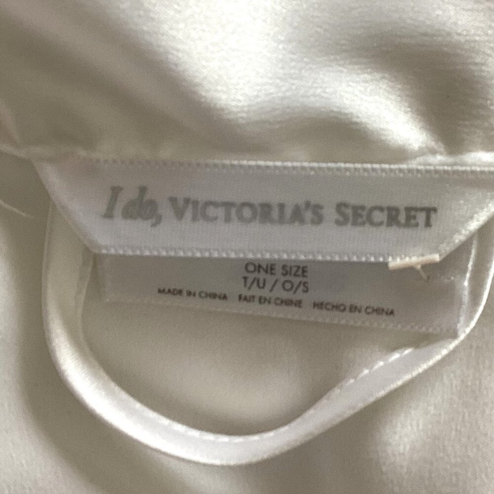 Victoria Secret 'I do' Women's White Silky Brides Bathrobe Wedding Short Robe - Picture 7 of 8